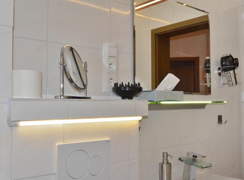 Pension Becker อาร์นส์แบร์ก ภายนอก รูปภาพ