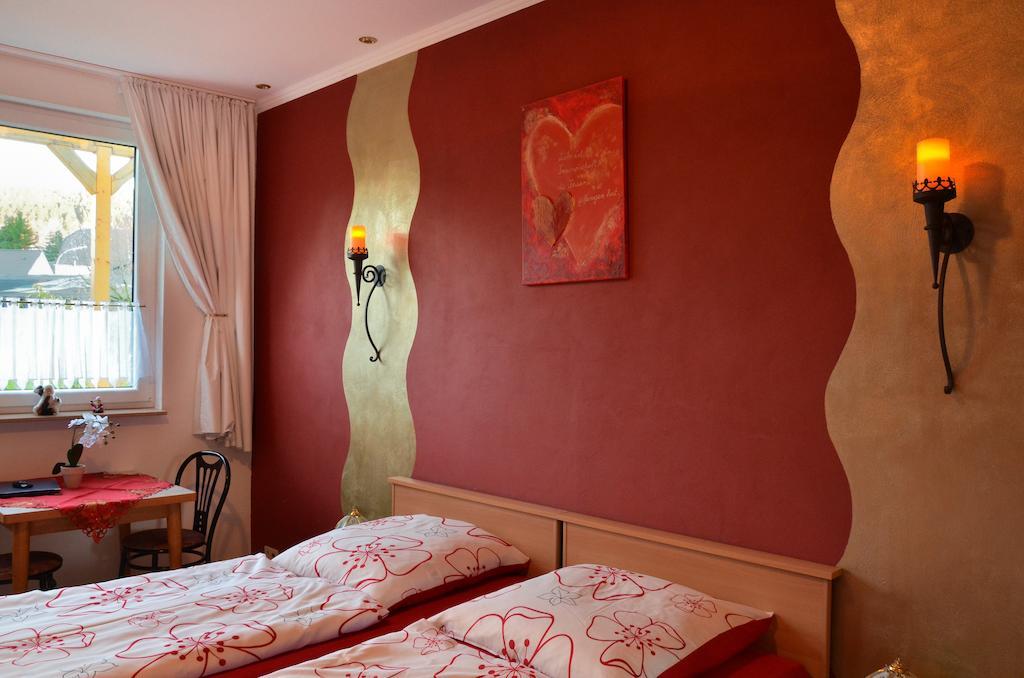 Pension Becker อาร์นส์แบร์ก ห้อง รูปภาพ